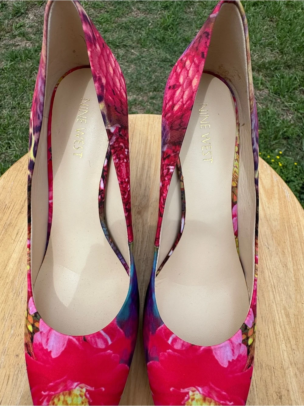 Ladies Nine West Pink Floral & Animal Print Pointed Toe Pumps